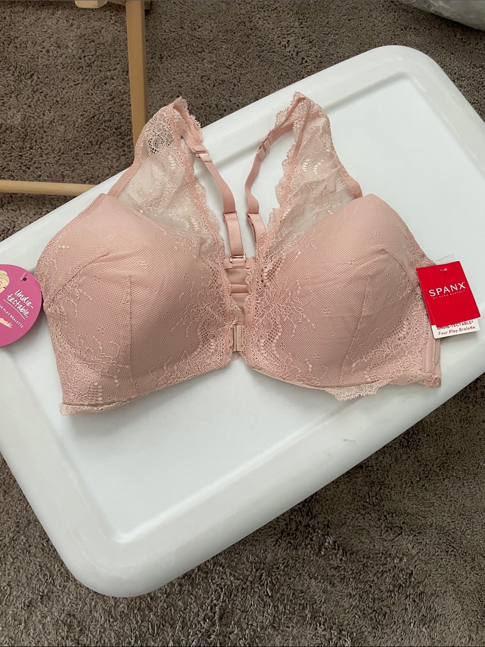 SPANX Lace Front-Closure Bra in Blush